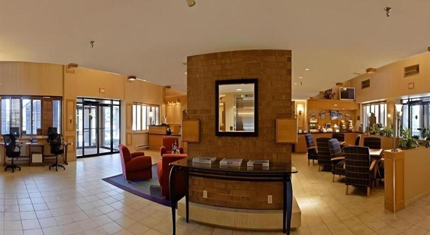 Holiday Inn Express Toronto East - Scarborough By Ihg Exterior photo
