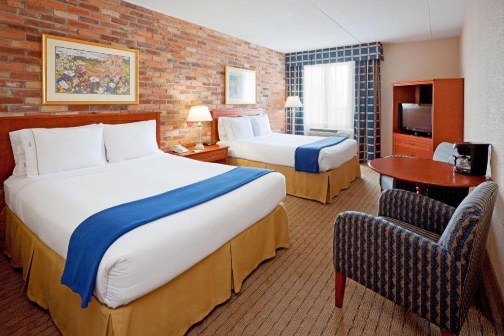 Holiday Inn Express Toronto East - Scarborough By Ihg Exterior photo